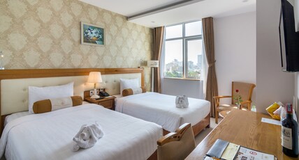 Royal Family Hotel Room Type - Superior Triple Room