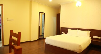 Vaishnava Regency Room Type - Deluxe Non Ac
