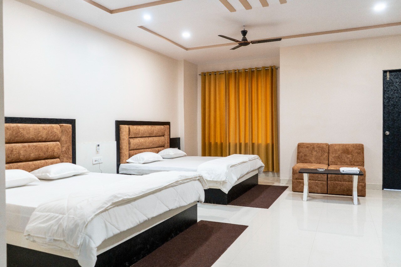 SHRIJEE INN - Tap to explore photos