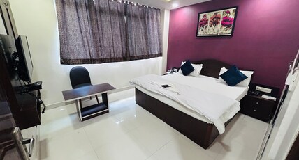 HOTEL DWARKA INTERNATIONAL Room Type - Deluxe Room