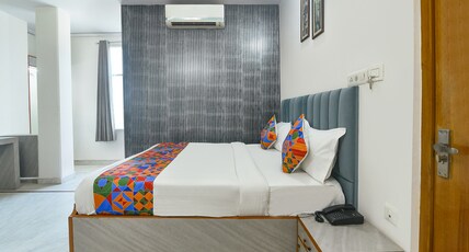 Via Mansarovar Palace Room Type - Premium Room