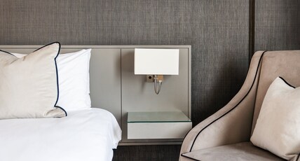 Crowne Plaza NEWCASTLE - STEPHENSON QUARTER Room Type - 1 Queen Standard