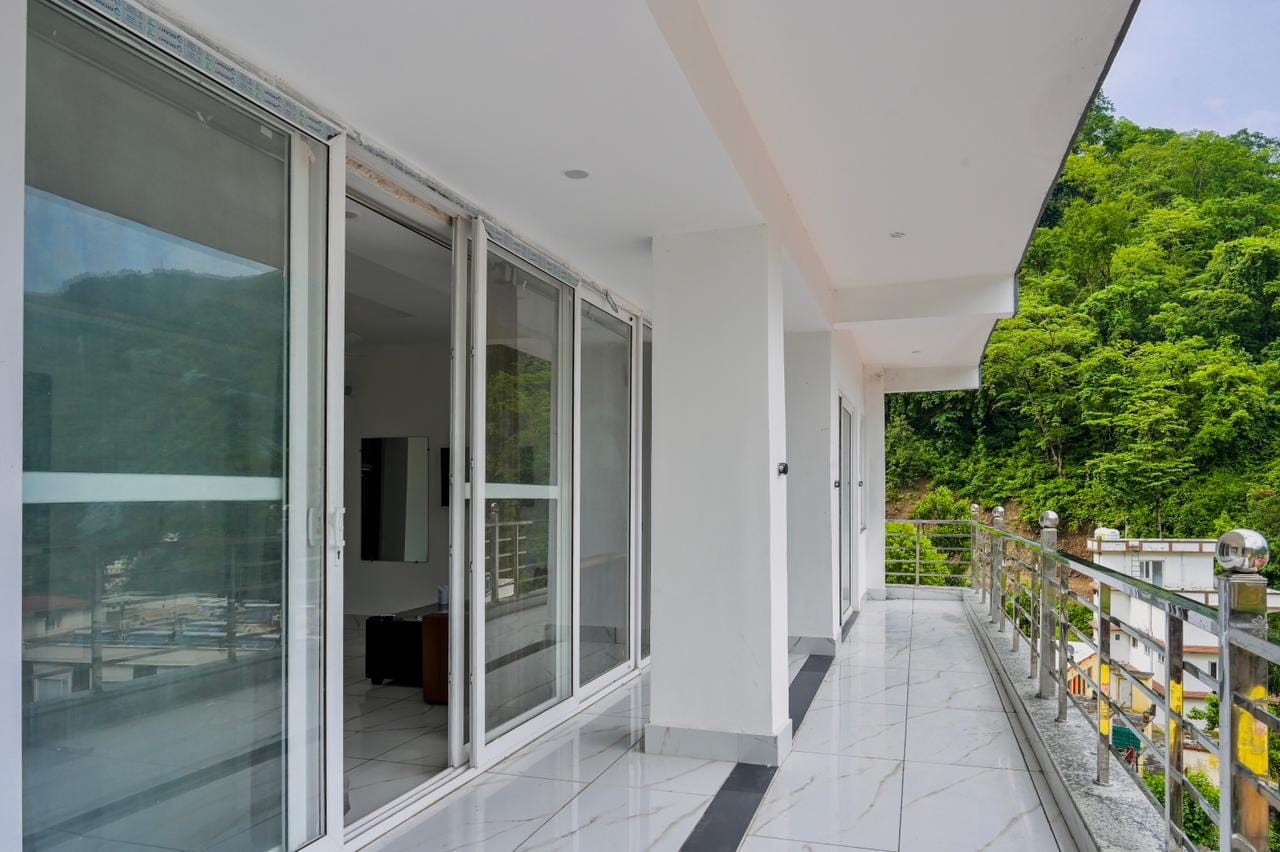 Natures Nook - Tap to explore photos