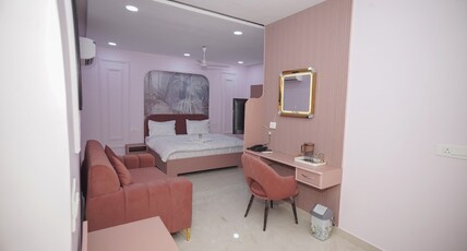 HOTEL LIME WOOD Room Type - luxury Room