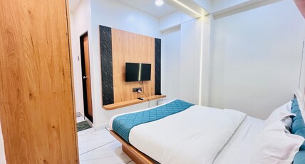Hotel Nexon Inn Room Type - Deluxe Double Bed Room