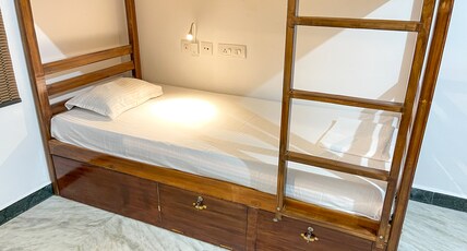 ENESS Hostels Room Type - 4-Bed Mixed Dormitory Room
