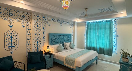 Raj Residency Room Type - Deluxe Double Room