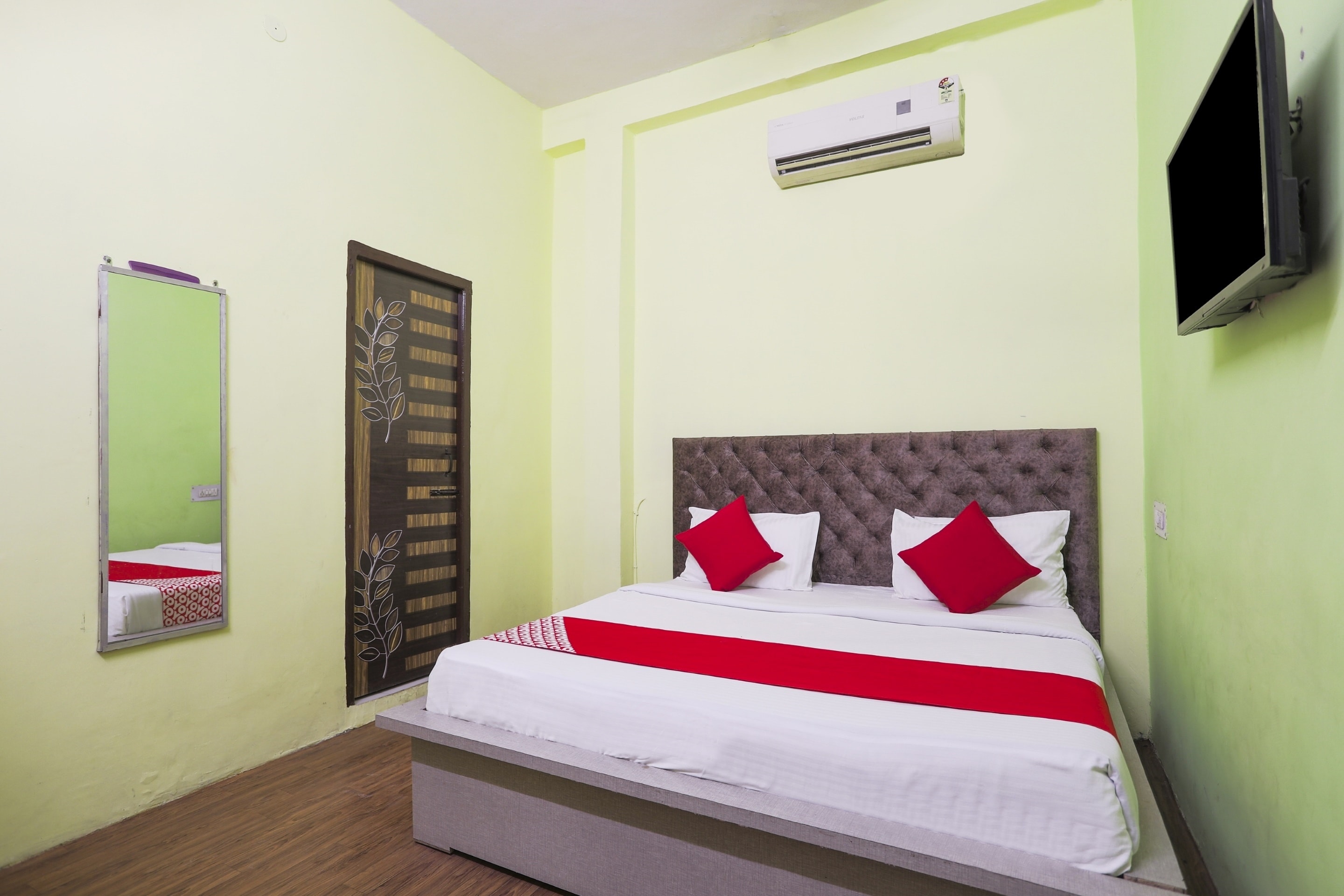 Hotel O Ub Inn - Tap to explore photos