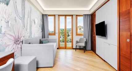 Best Western Hotel Nazionale Room Type - Suite-1 King Bed, Royal Suite