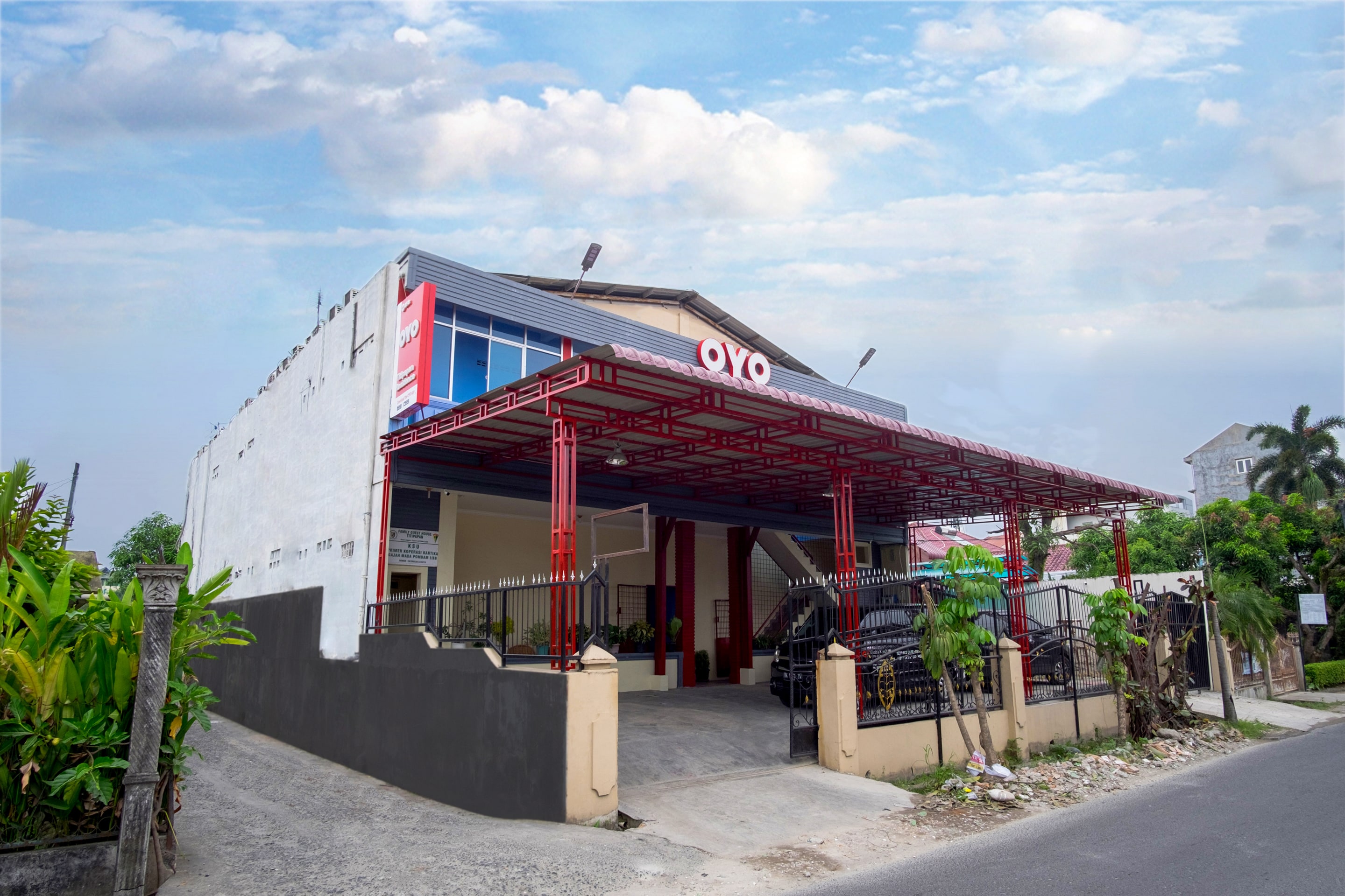 Hotel O Titipapan Residence - Tap to explore photos