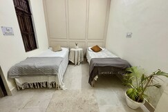 Minimalist Retreat
