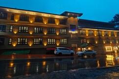 THE MANSAROVAR HOTEL AND BANQUET