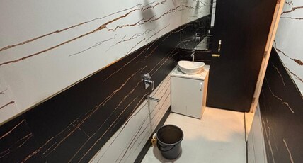 HOTEL KASHI VISHWANATH Room Type - 4 Bedded AC Room on First Floor