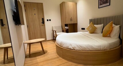 The Shivanta Inn Room Type - Premium Suite