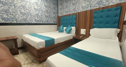 Tip Top Residency Room Type - Deluxe Triple Room