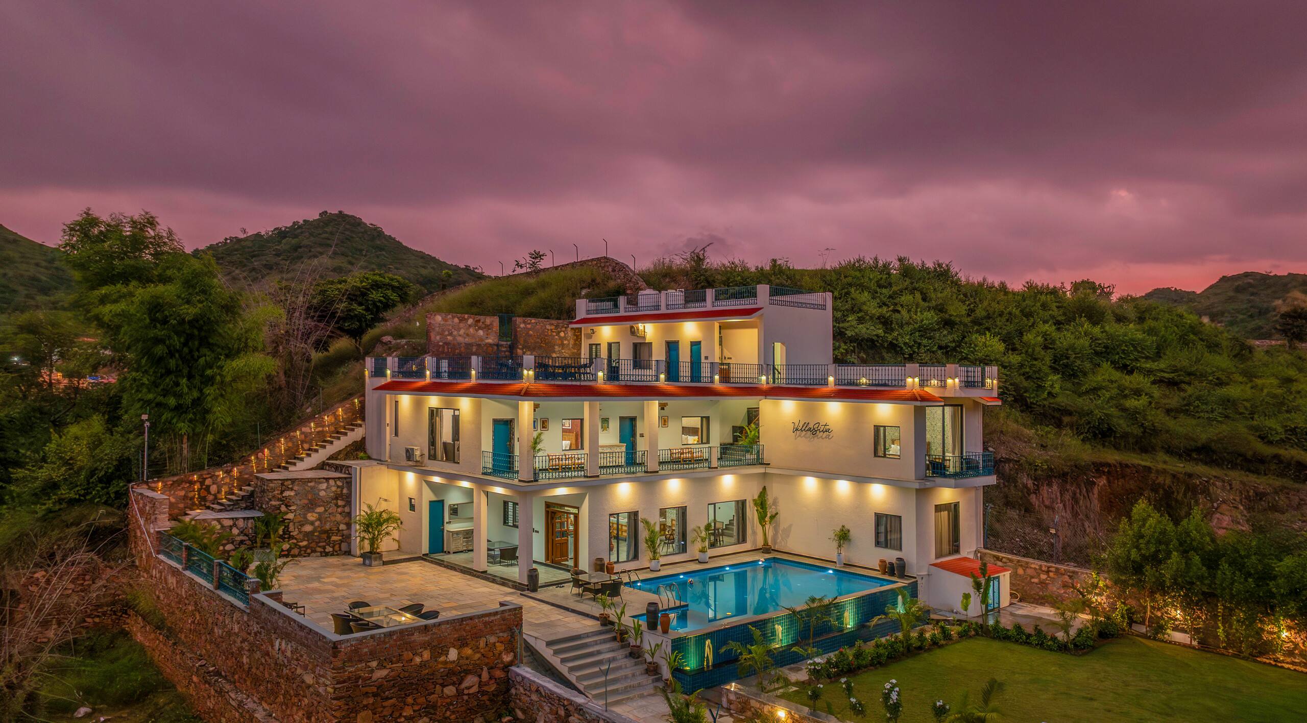 Villasita 4BHK Luxury Villa in Udaipur - Tap to explore photos