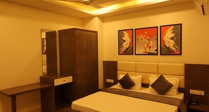 Hotel Dwarka Palace Room Type - SUPER DELUXE