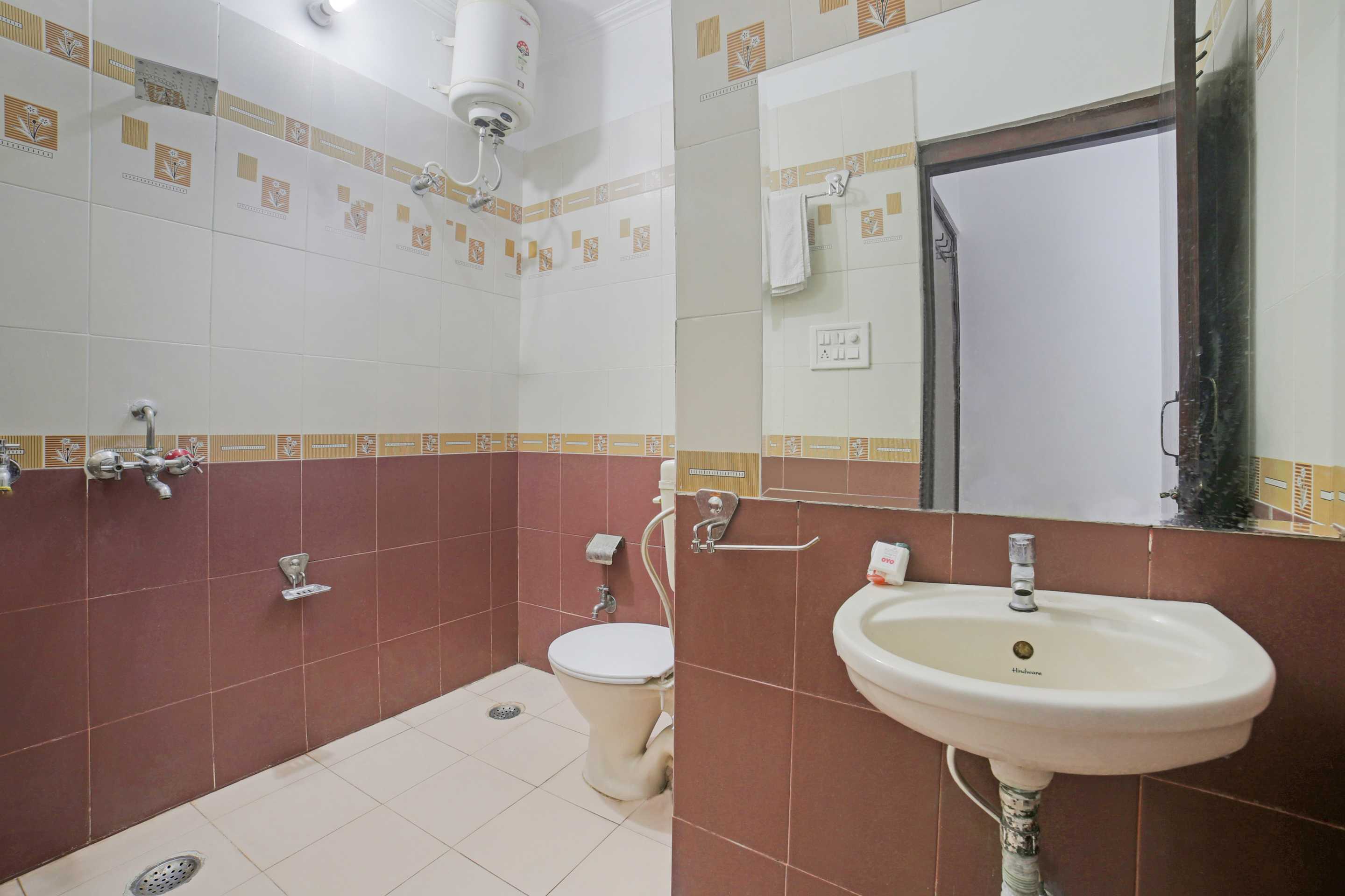 Hotel O Ridhi Sidhi Regency - Tap to explore photos