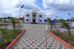 STAR FARM HOUSE