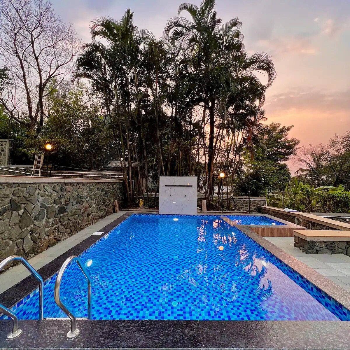 Montana Mist 3BHK with Pvt Pool by Stellar Stays - Tap to explore photos