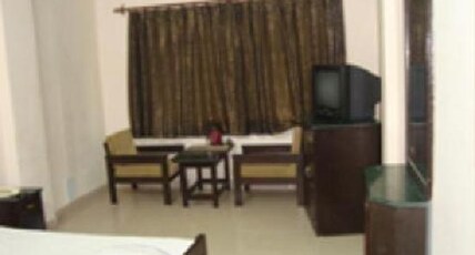 Hotel Anjuman Room Type - Deluxe Room