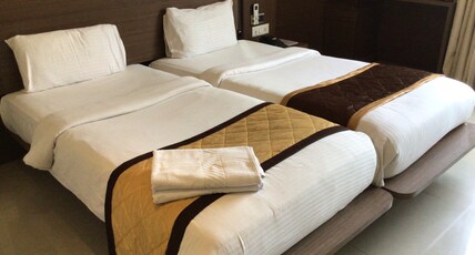 Hotel IVY Studio Room Type - EXECUTIVE TWIN BED ROOM