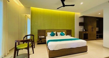 NAKSHATHRA SUITES Room Type - Executive Mountain View Room With Balcony