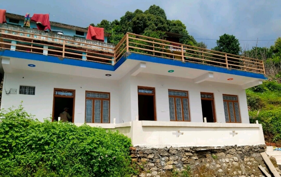 Himadri Homestay Sari Devriyatal Chopta - Tap to explore photos