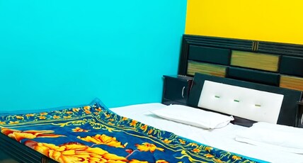 SHANKAR HOMESTAY & RESIDENCY | NEAR RAMJANMBHOOMI Room Type - STANDARD AC ROOM -1