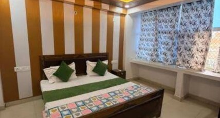 Hotel Yash Dham / Infront Of Entry Gate Room Type - Deluxe Room 103