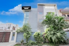 Townhouse Sector 51 Noida Near Metro Station