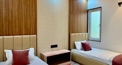 HOTEL RR GRAND Room Type - TWIN DELUXE ROOM