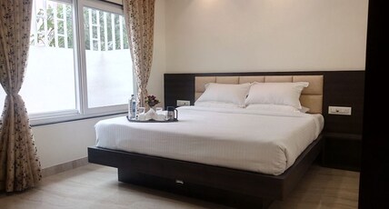 Hotel Chirag Room Type - Deluxe Room