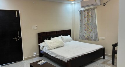 V guest house (staycation) Room Type - room 3