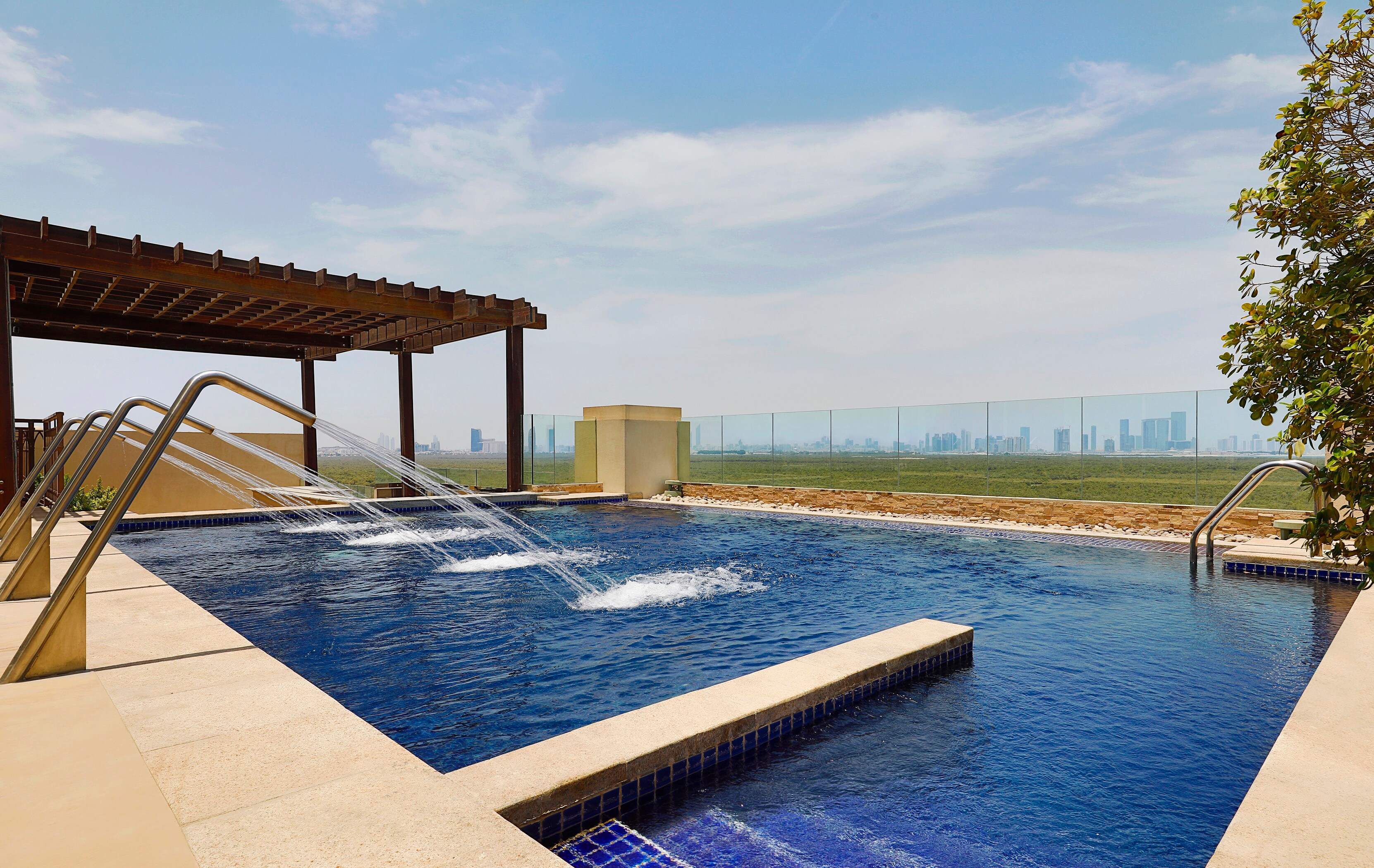Anantara Eastern Mangroves Abu Dhabi - Tap to explore photos