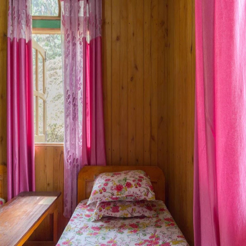 Shering Homestay - Tap to explore photos