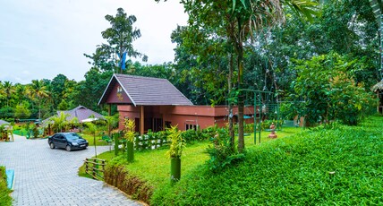 BUDGIES COTTAGE Room Type - Deluxe Villa - AC
