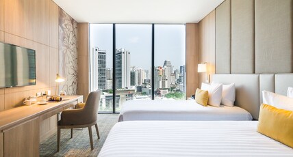 SKYVIEW Hotel Bangkok - Em District Sukhumvit 24 Room Type - Premier Twin Bed