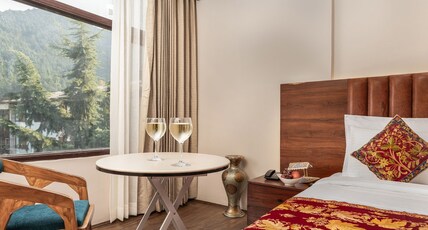 Hotel 11 Boulevard - Dal View Room Type - Premium Room - Mountain View
