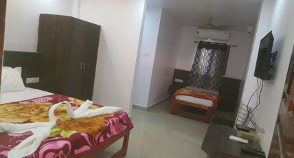 Hotel Abhinav Room Type - Family Room
