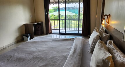 The pavilion park resort Room Type - Room with Garden view