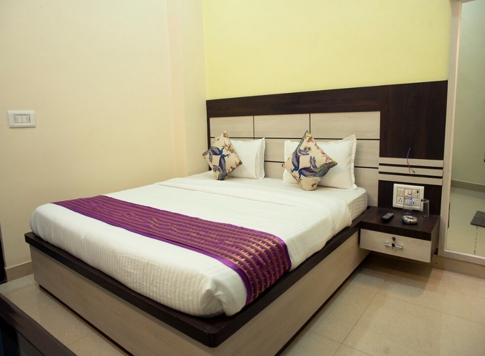 Agarwal Guest House - Tap to explore photos
