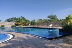 Golden Sands And Beach Resort