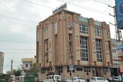 Hotel Samrat