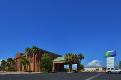 Holiday Inn Express LAS VEGAS-NELLIS