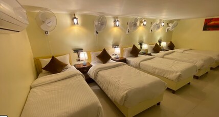 Hotel Satshree Kothi Room Type - Deluxe Family Room