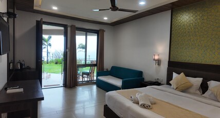 Mountain Breeze Hotel (Pure Veg) Room Type - Majestic Garden view with Bathtub and Balcony (Ground Floor)