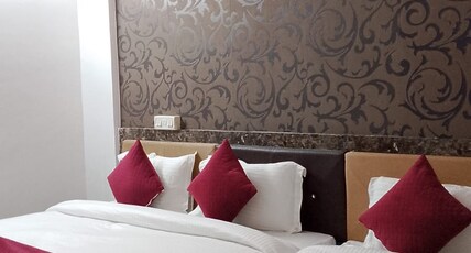 RANAKUNJ HOTEL & RESTAURANT Room Type - TRIPLE BED ROOM