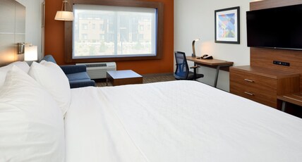 Holiday Inn Express & Suites Elko, an IHG Hotel Room Type - 1 King Bed Suite Comm Access Tran Shwr