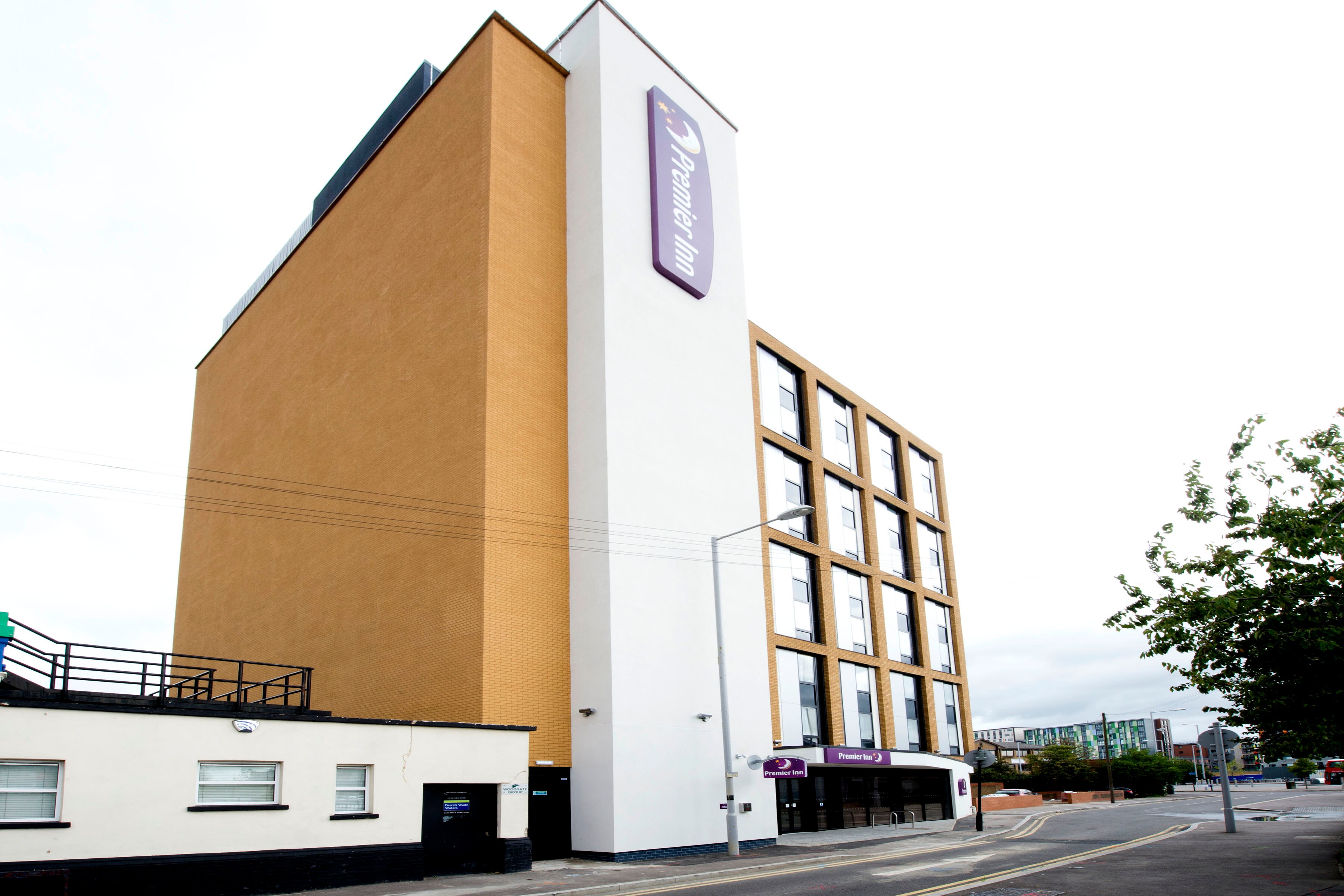 Premier Inn London Tottenham Hale - Tap to explore photos